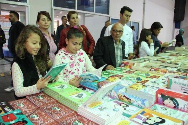 Mersinliler Kitap Fuarı’na Akın Etti G5