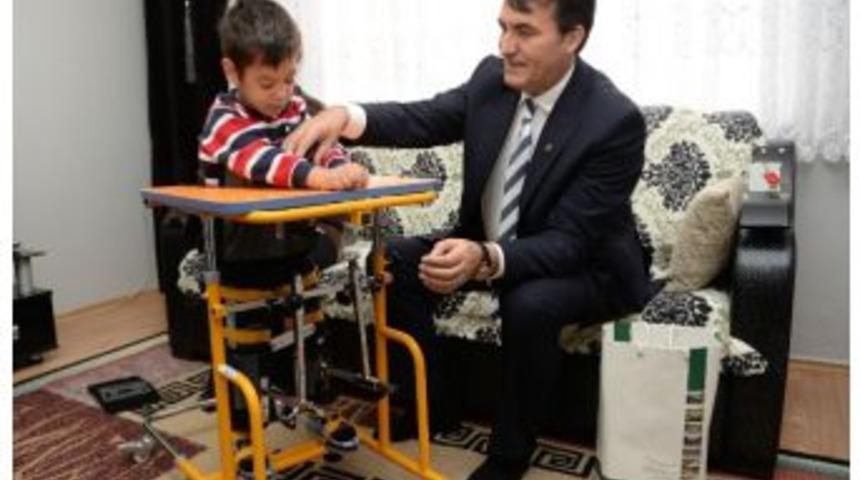 D&uuml;ndar&rsquo;dan Kas Hastası &Ccedil;ocuğa Yardım Eli