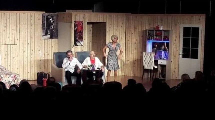 &rdquo;olgun Portakal&rdquo; Kartal&rsquo;da Beğeniyle İzlendi