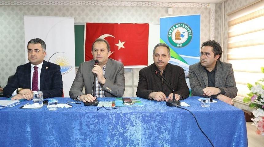 Van B&uuml;y&uuml;kşehir Belediyesi Gevaş&rsquo;ta Toplandı