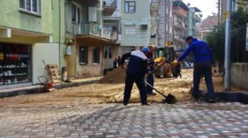 Kemalpaşa&rsquo;da Yol Yapım Seferberliği