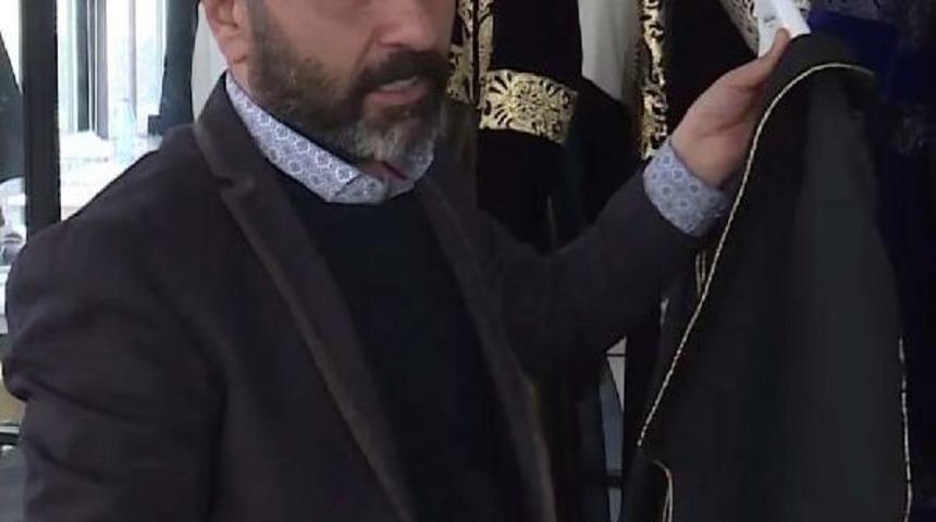 Abd Başkanı Trump'un Kızını Ve Eski Eşine Şırnaklı Modacı Ataker'den Elbise