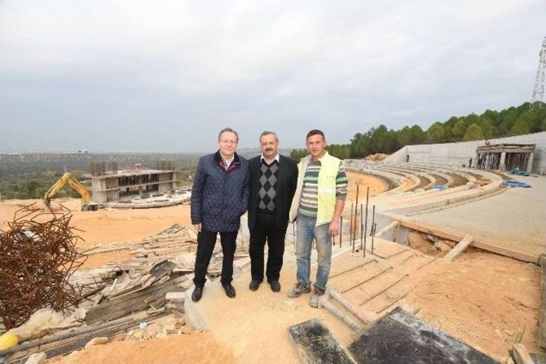 Başkan Uğur Burhaniye&rsquo;de İncelemelerde Bulundu