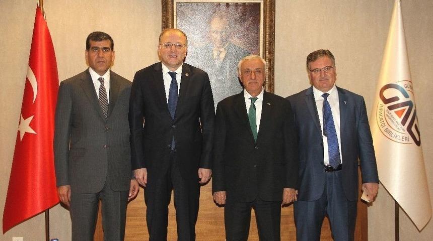 Milletvekili Ko&ccedil;er, İhracat&ccedil;ıları Ziyaret Etti