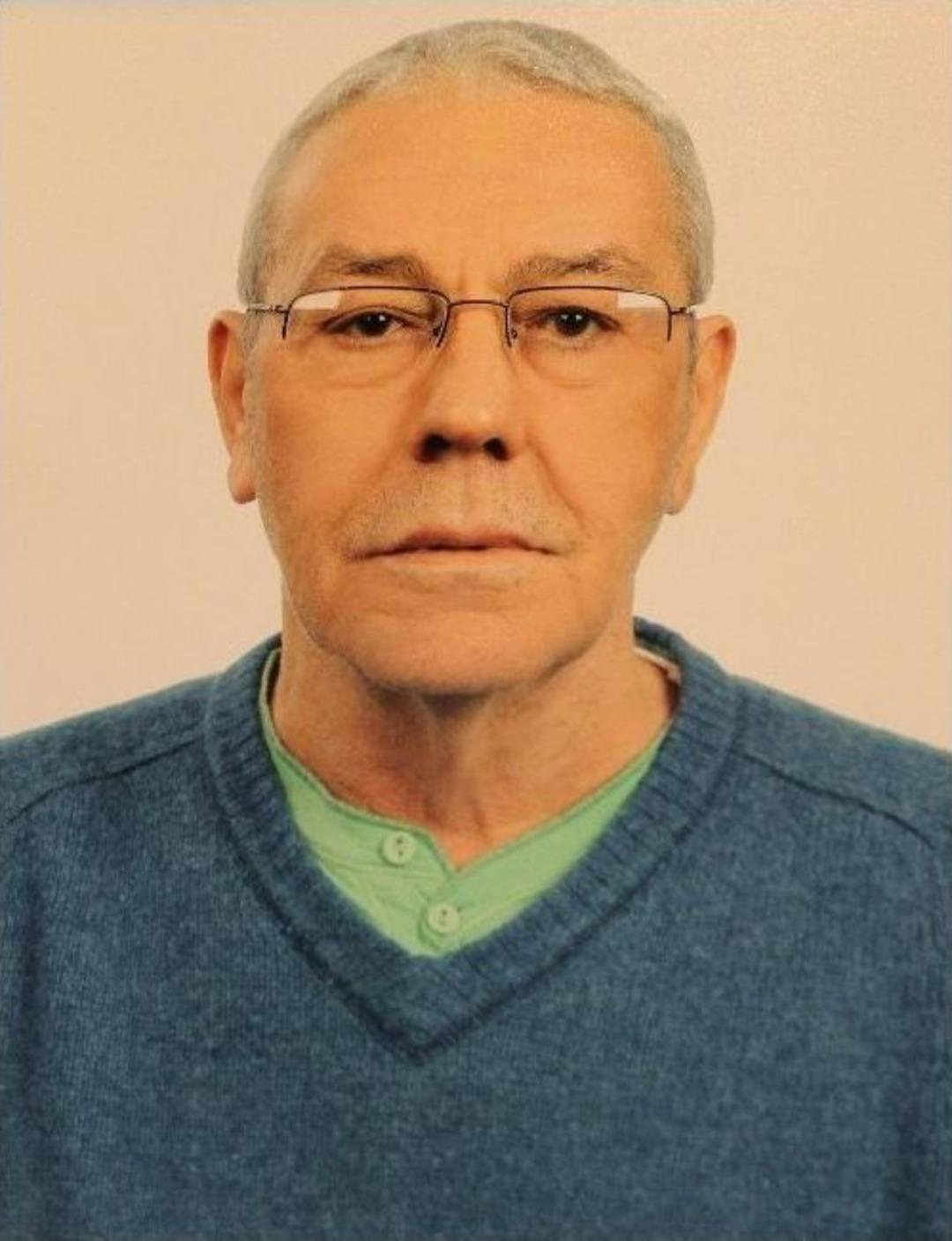 Tiyatrocu M&uuml;nir Ak&ccedil;a Son Yoluculuğuna Uğurlandı