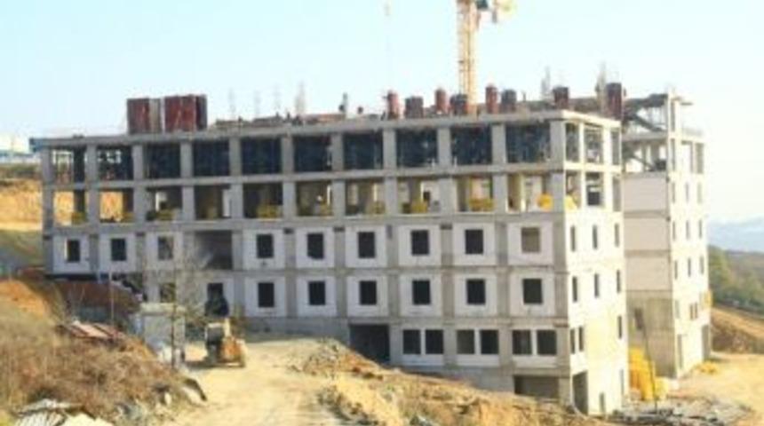 Umuttepe &Ouml;ğrenci Yurdunda &Ccedil;alışmalar Hızla S&uuml;r&uuml;yor