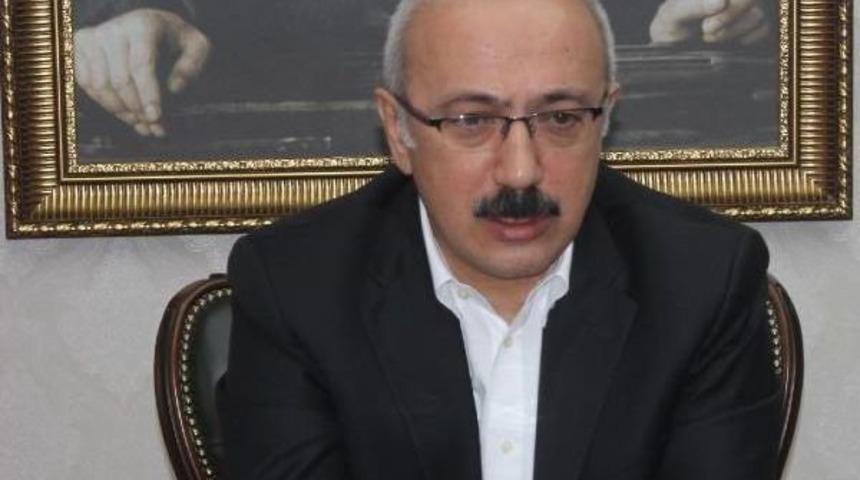 Bakan Elvan: Ben Bile B&uuml;rokratik Problemlerle Karşı Karşıya Kalabiliyorum