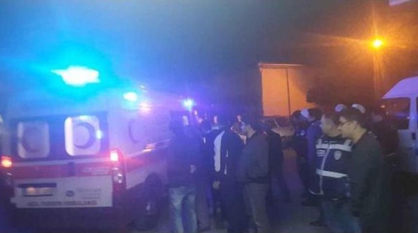 Bakkalda Bı&ccedil;aklı Saldırıya Uğradı