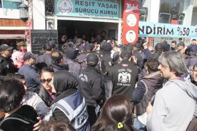 Şanlıurfa’Da Kadınların Izinsiz Yürüyüşüne Müdahale: 21 Gözaltı