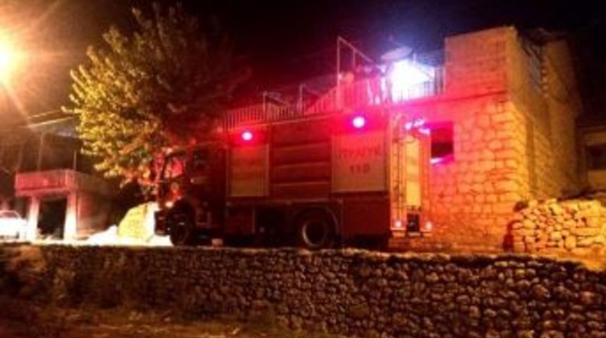 Bacadan Sı&ccedil;rayan Ateş Yangına Neden Oldu