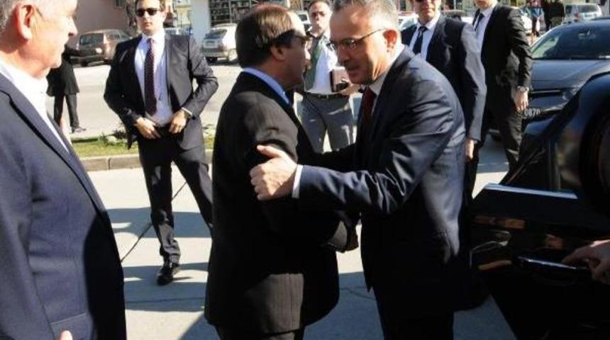 Bakan Ağbal: Mevcut Sistem T&uuml;rkiye'yi Ileriye Taşıyacak Yapıda Değil