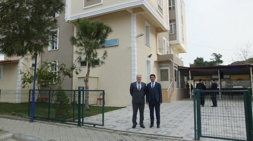 Burhaniye&rsquo;de &Ouml;ğretmen Evi Yenilendi