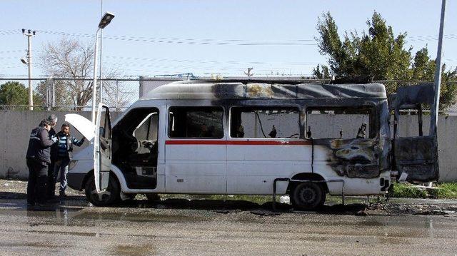 Antalya’da Midibüs Yangını