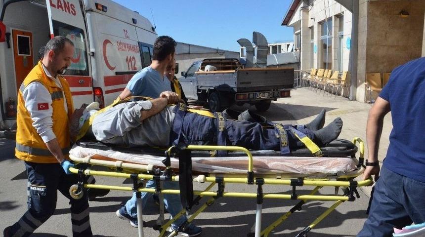 Gecekondunun &Ccedil;atısından Aşağıya D&uuml;şt&uuml;