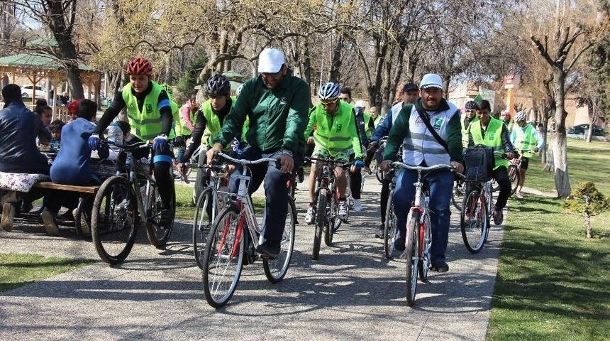Sağlıklı Yaşama Dikkat Çekmek Adına Yeşilay’dan ’bisiklet Turu’ Etkinliği