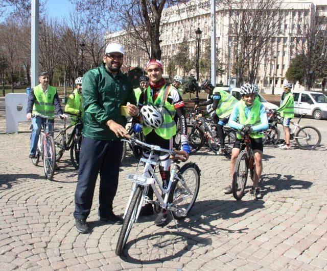 Sağlıklı Yaşama Dikkat Çekmek Adına Yeşilay’dan ’bisiklet Turu’ Etkinliği