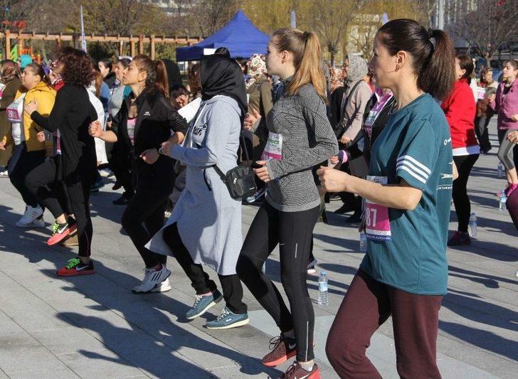 Fun Run Series 6. Etabı Beyoğlu’nda Koşuldu G4