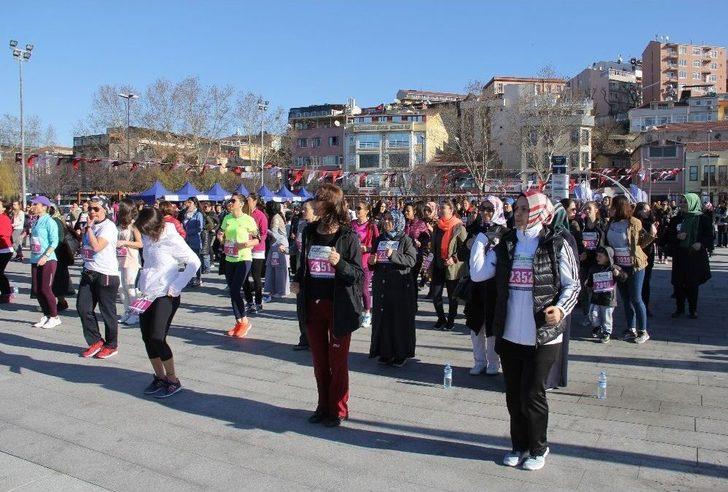 Fun Run Series 6. Etabı Beyoğlu’nda Koşuldu G5