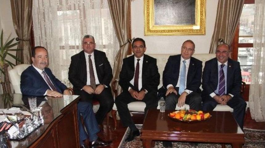 Chp&rsquo;li &Ouml;ztrak: &ldquo;kokudan Durulamaz Hale Geldi&rdquo;