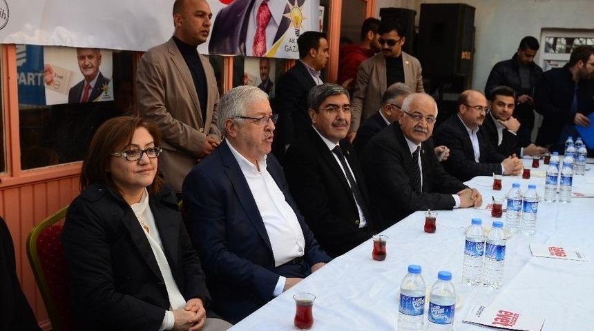 Ak Parti Gaziantep&rsquo;te Referandum &Ccedil;alışmalarına Start Verdi