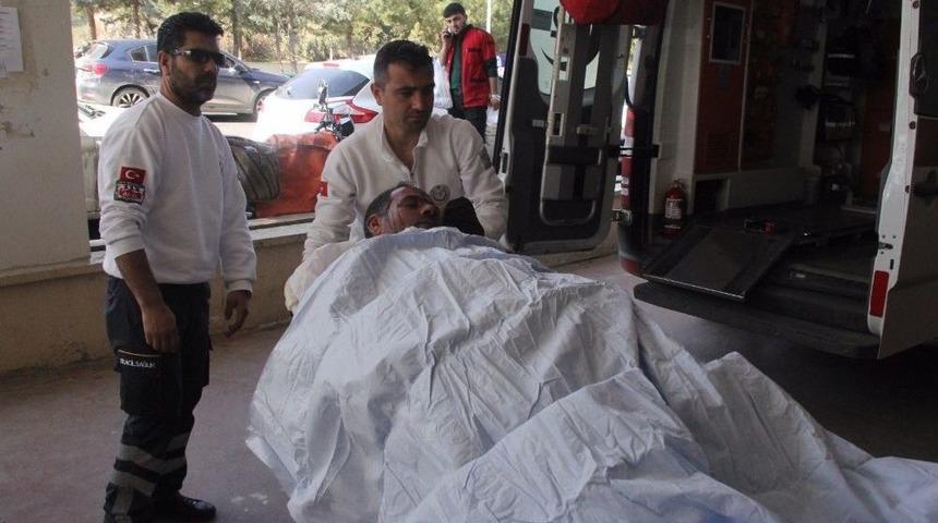 Şanlıurfa&rsquo;da Taşlı Sopalı Kavga: 6 Yaralı