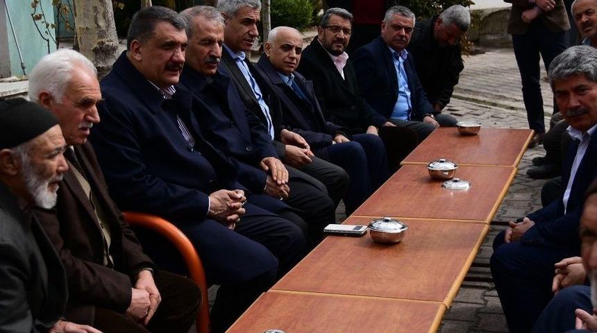 Milletvekili Şahin Ve Başkan G&uuml;rkan Vatandaşların Sorunlarını Dinledi