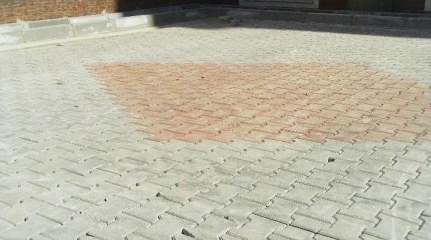 &Ouml;zalp Belediyesinden Camilere &Ccedil;evre D&uuml;zenlemesi