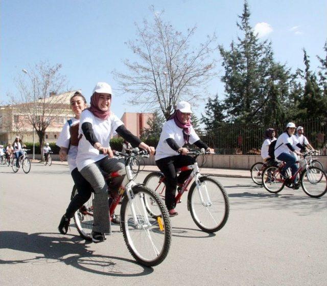 Kilis’te Bisiklet Turuna Polis Koruması