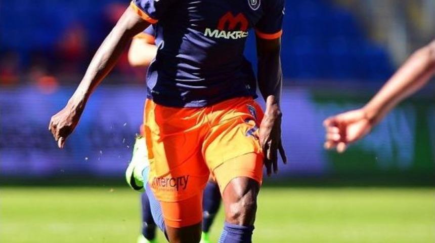 Adebayor, İlk Lig Ma&ccedil;ına &Ccedil;ıktı