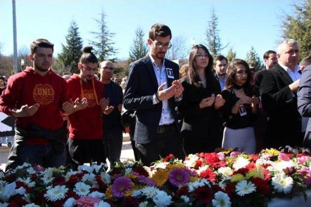 Bolu'ya 141 Eser Kazandıran Hayırsever İzzet Baysal Anıldı