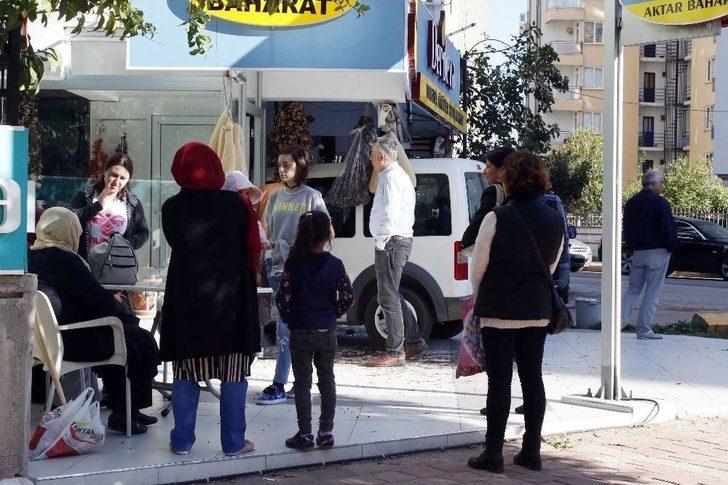 Yayaya Çarpmamak İçin İşyerine Daldı G3