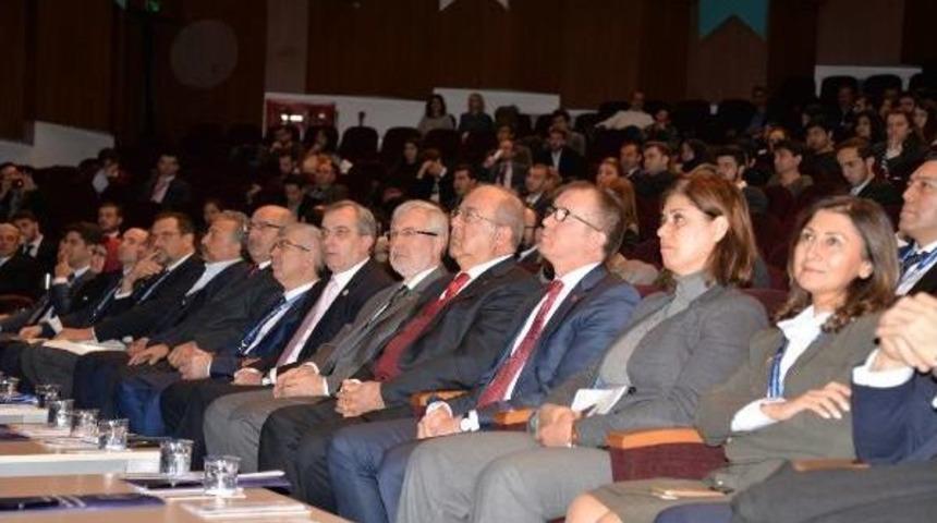 Prof.dr. Arı: 15 Temmuz&rsquo;Da Insanlık Tehlike Atlattı