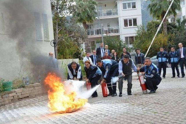 Keme Belediye Personeline Yangın Eğitimi