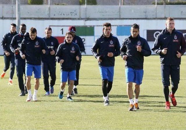 Trabzonspor’Un Efsaneleri Gösteri Maçında Sahada