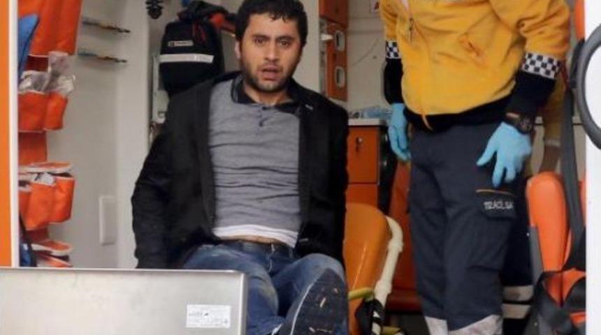 Sigara Yakmak Isterken Denize D&uuml;şt&uuml;