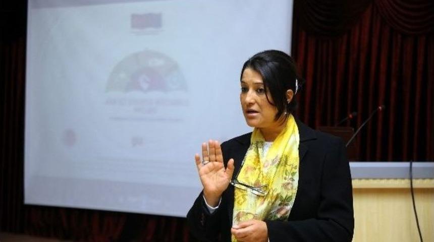 Yy&uuml;&rsquo;de &lsquo;kadına Y&ouml;nelik Şiddet&rsquo; Konulu Konferans