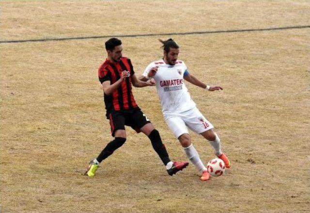 Van Büyükşehir Belediyespor-Kızılcabölükspor: 0-1