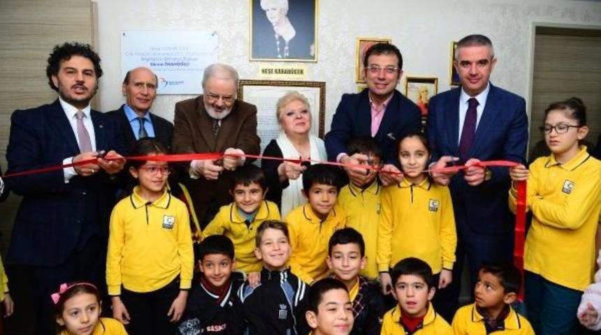 Neşe Karab&ouml;cek, Adını Taşıyan &Ccedil;ok Ama&ccedil;lı Salon A&ccedil;ılışında