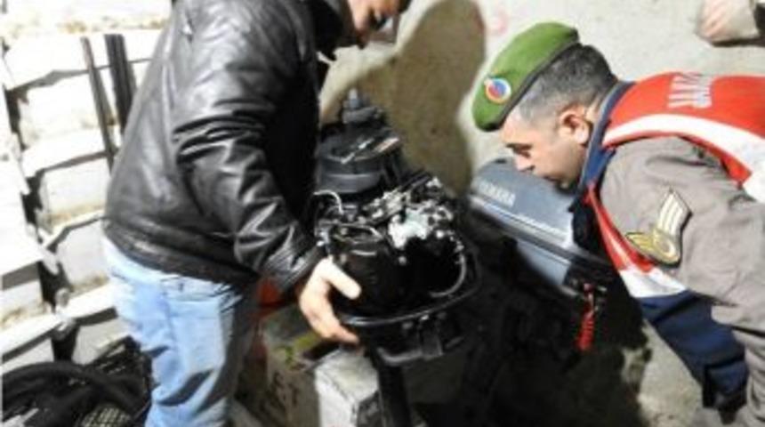 Akbük’ten Tekne Motoru Çalan Hırsızlar İzmir’de Yakalandı