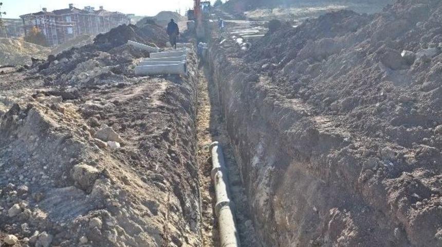 G&ouml;lbaşı&rsquo;nda Kanalizasyon &Ccedil;alışması