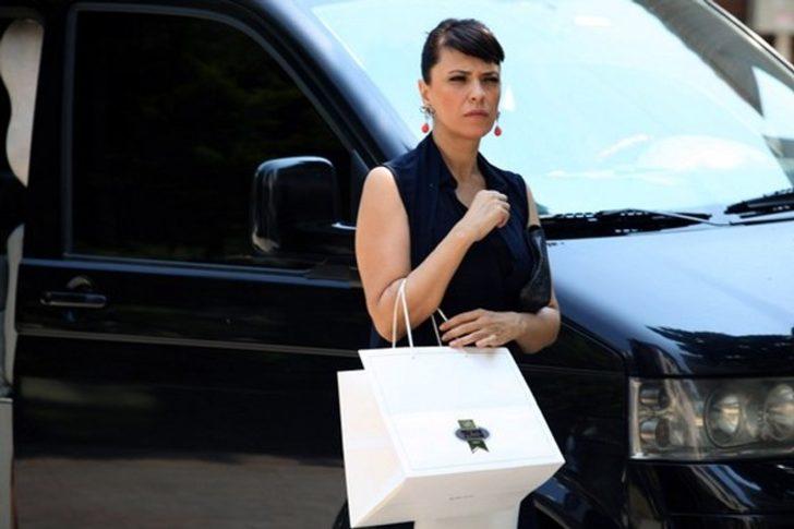 Kocamın Ailesi 1. Bölüm Galerisi G5