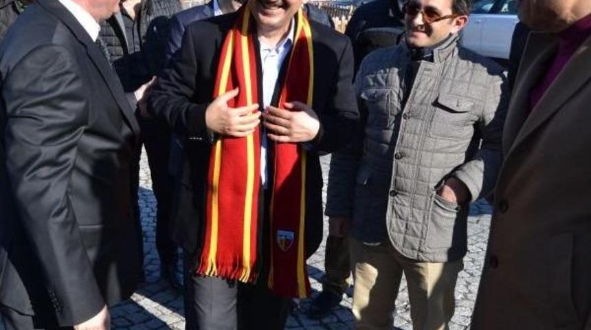 Kayserispor'a &Ouml;zhaseki'den Ziyaret