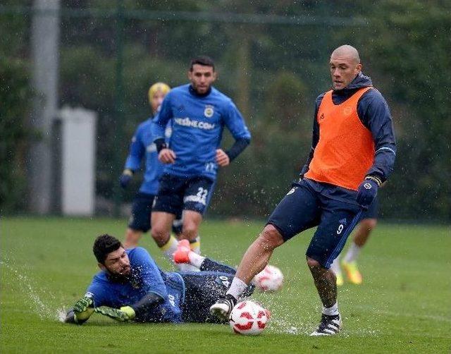 Fenerbahçe, Gençlerbirliği Maçı Hazırlıklarına Başladı