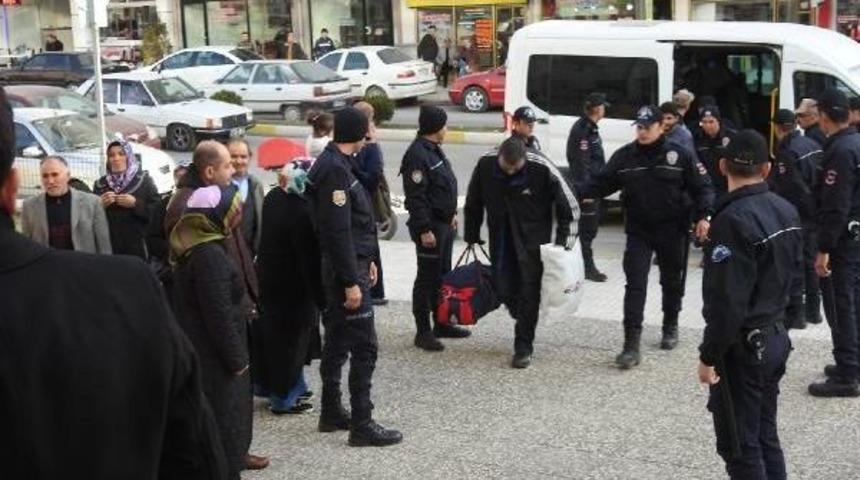 &Ccedil;orum'da Fet&ouml; Soruşturmasında 9'u Asker, 10 Kişi Adliyeye Sevk Edildi