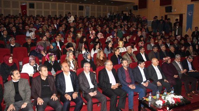 Ak Parti’li Aktay’dan ‘kayıt Dışı İktidar’ Benzetmesi