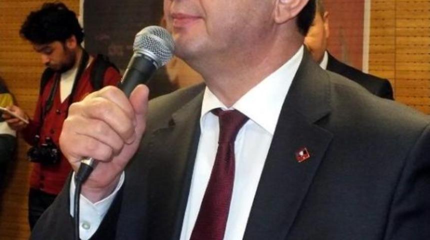 Tezcan: Baykal'ın Programını Iptal Etmesi Demokrasi Dersidir