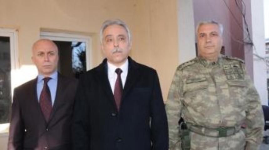 Hakkari Valisi Toprak: Pkk'nın Mali Kaynağına B&uuml;y&uuml;k Darbe Vuruldu