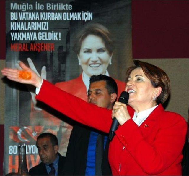 Akşener: Türkiye'den Başka O Paçavrayı Asan Ülke Yok