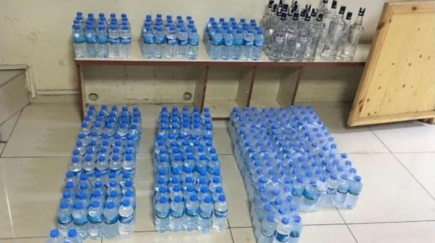 İzmir&rsquo;de Sahte Rakı Operasyonu