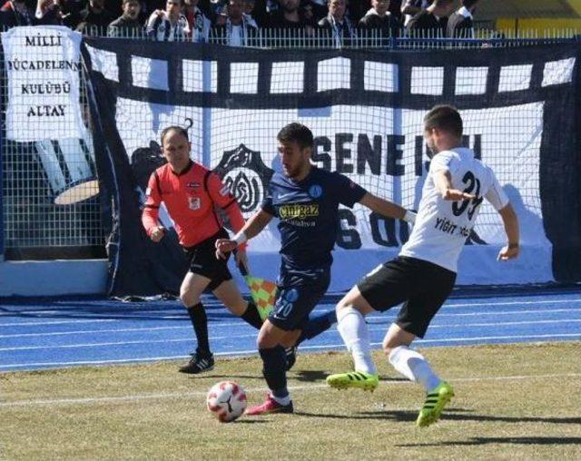 Kütahyaspor-Altay: 1-1 (Maçtan Sonra Olay Çıktı)